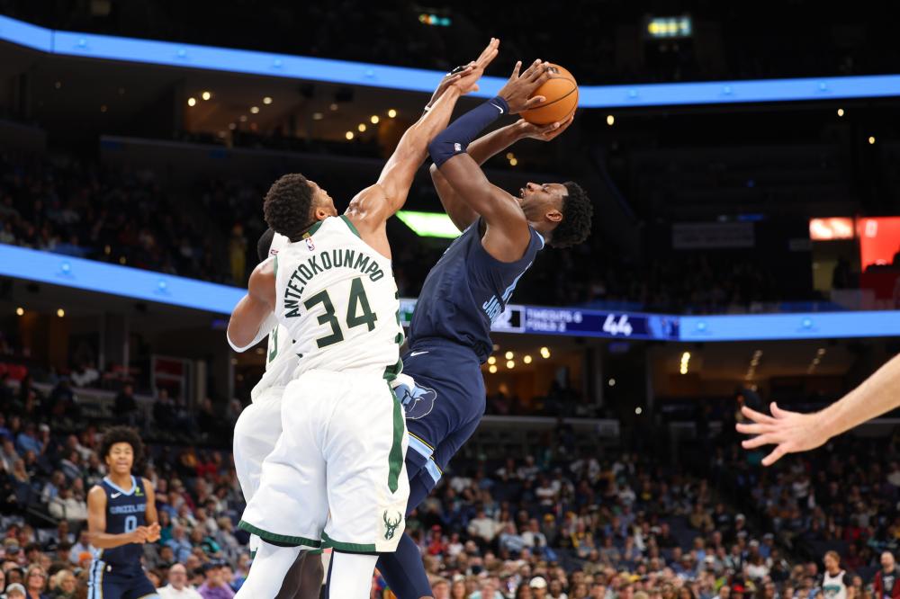 育界中备受 育界中备受